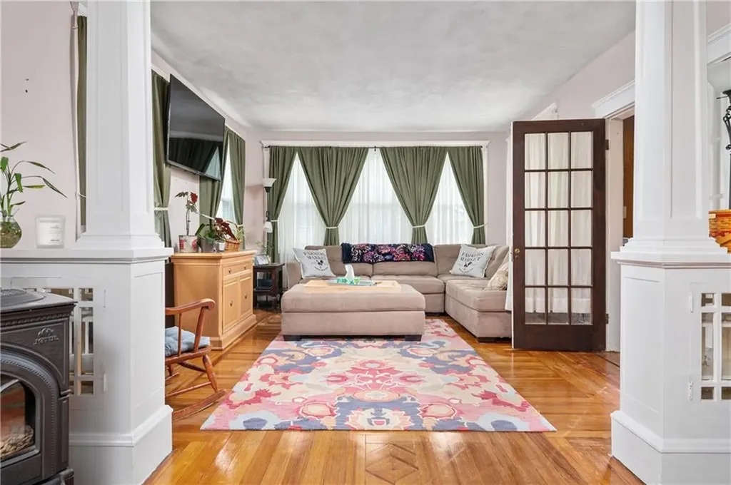 60 Newport Street Woonsocket RI 02895