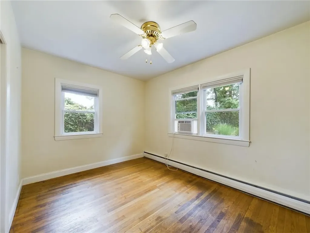 98 Nassau Street East Providence RI 02914