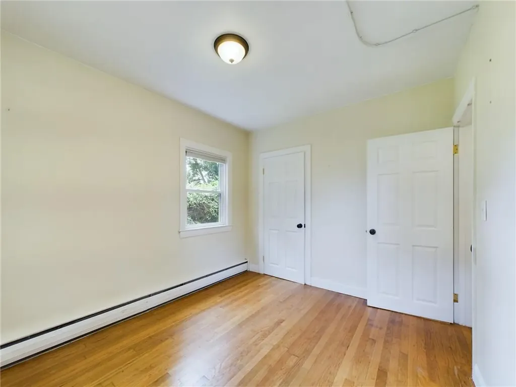 98 Nassau Street East Providence RI 02914