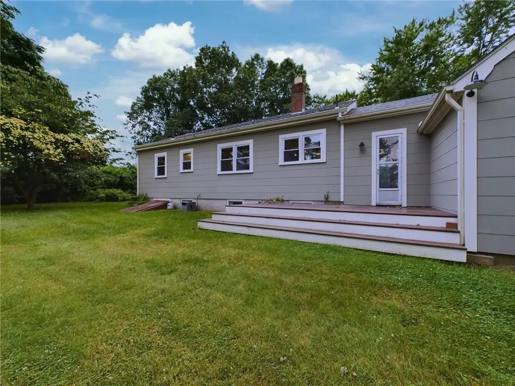 98 Nassau Street East Providence RI 02914