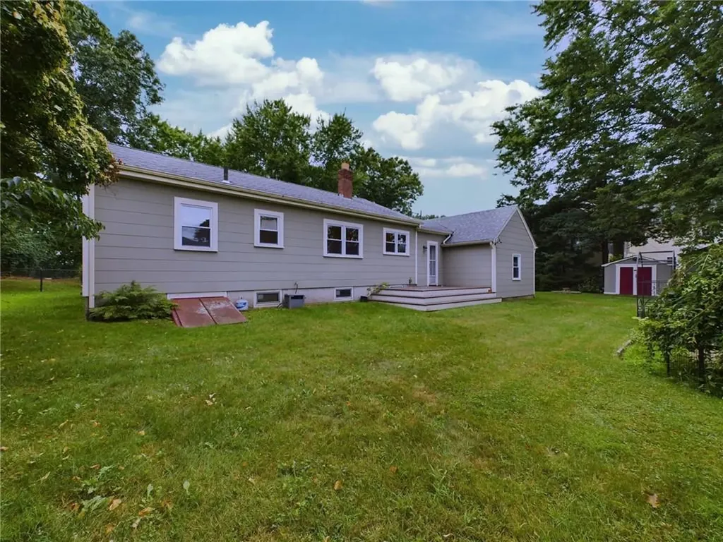 98 Nassau Street East Providence RI 02914