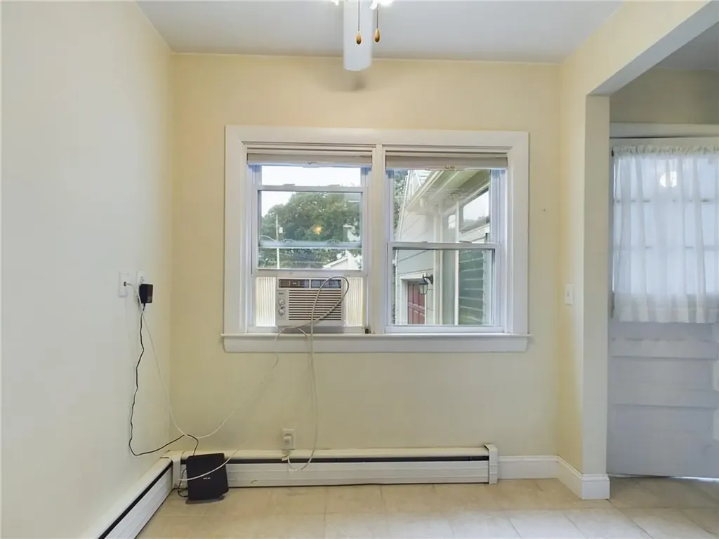 98 Nassau Street East Providence RI 02914