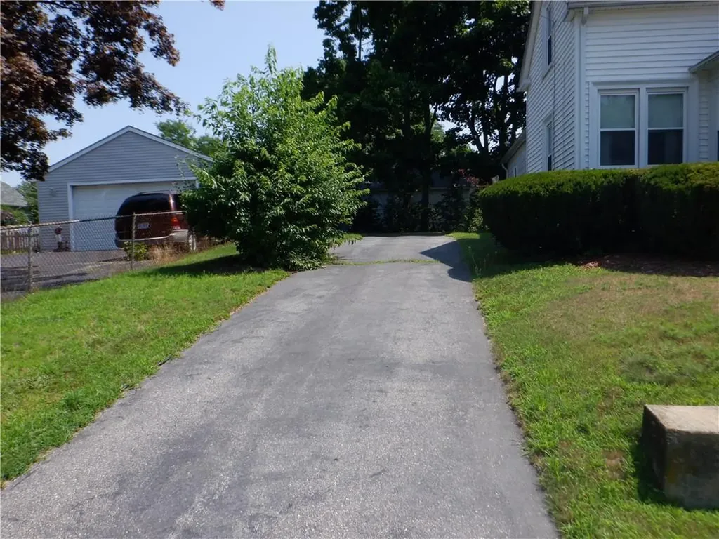 56 Boxwood Avenue Cranston RI 02910