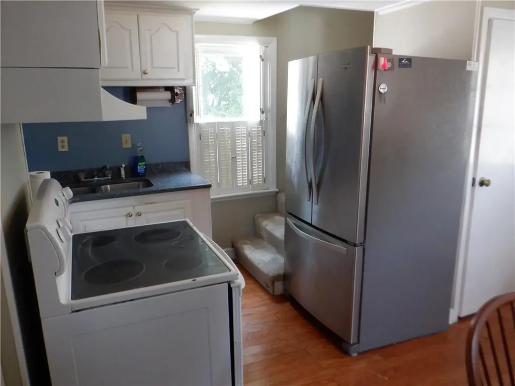 56 Boxwood Avenue Cranston RI 02910