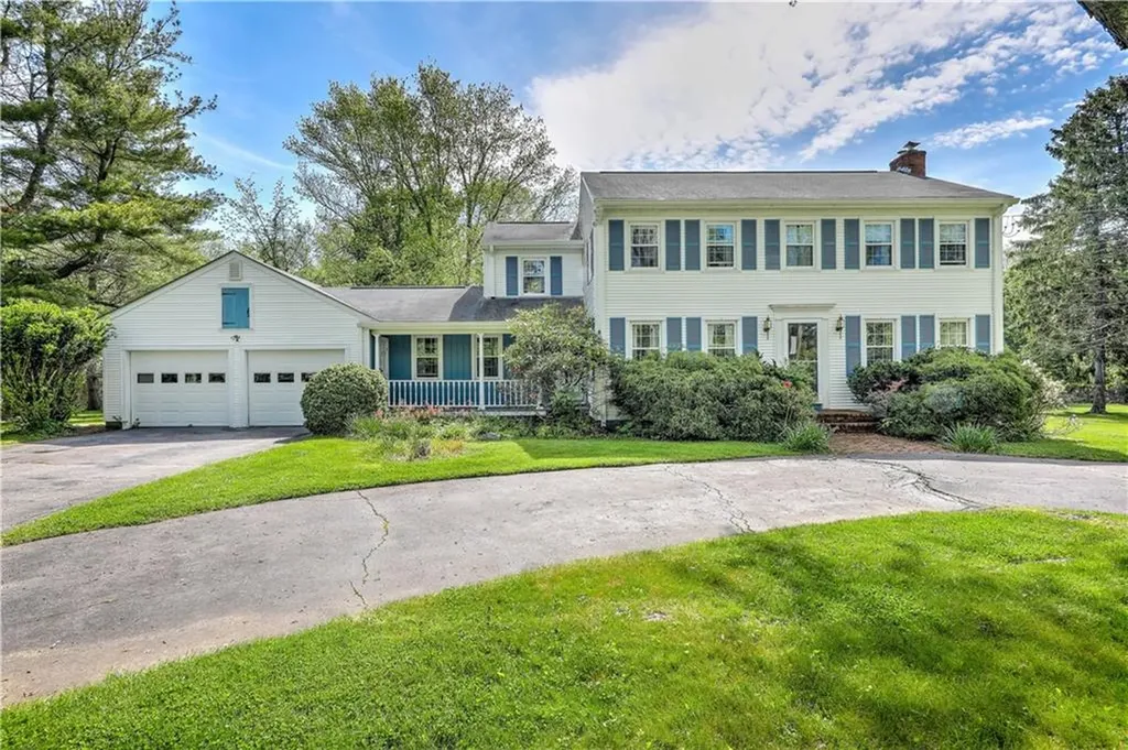 80 Touisset Road Warren RI 02885