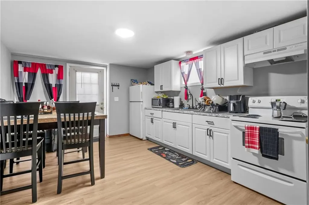 41 Dawson Street Pawtucket RI 02861
