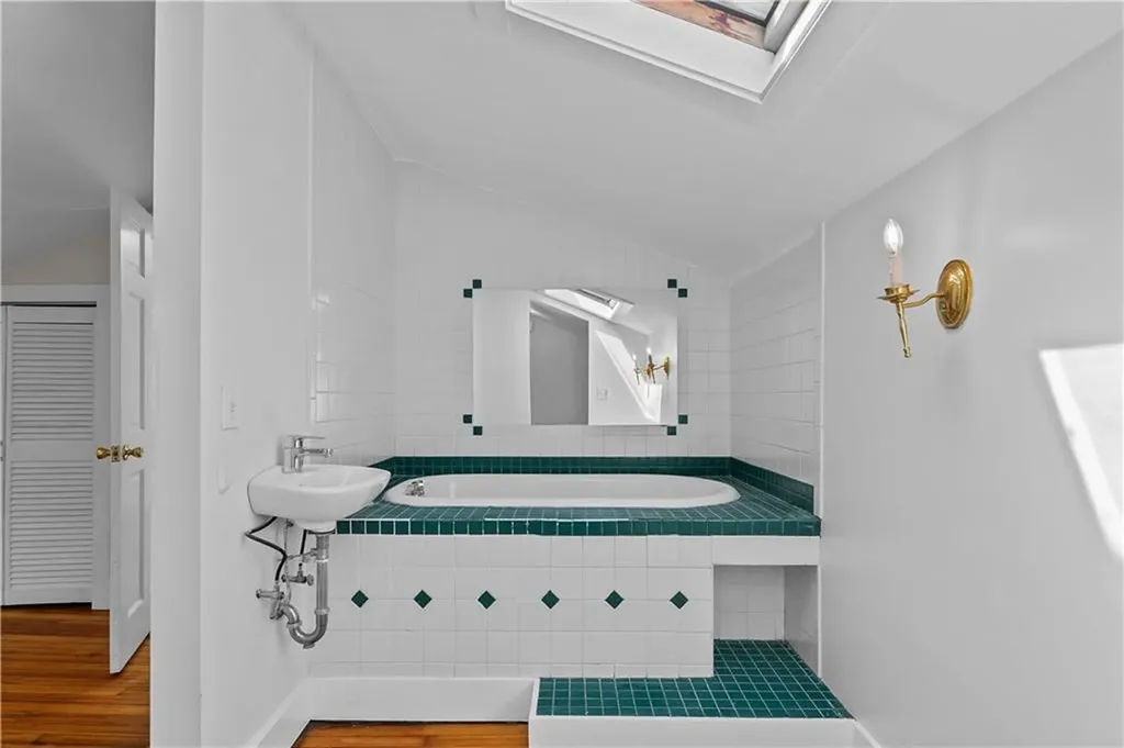 34 Pope Street Newport RI 02840