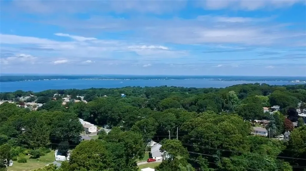 28 Carl Drive Tiverton RI 02878