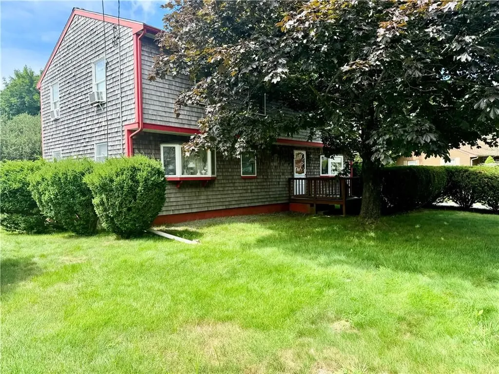 28 Carl Drive Tiverton RI 02878
