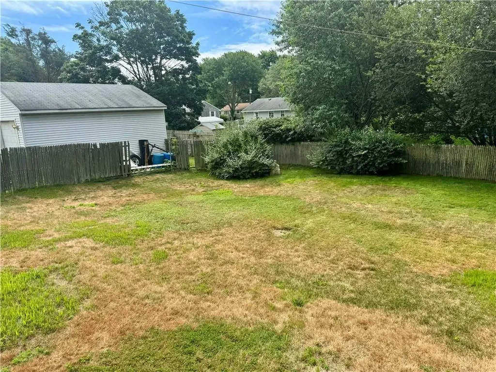 28 Carl Drive Tiverton RI 02878