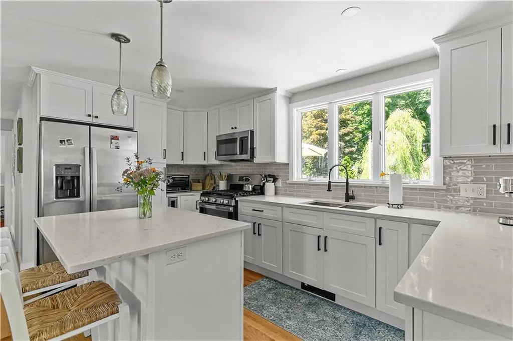 43 Greylock Road Bristol RI 02809