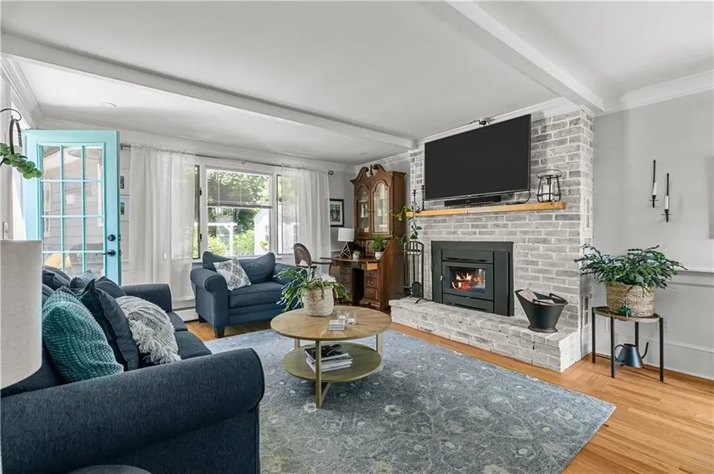 43 Greylock Road Bristol RI 02809