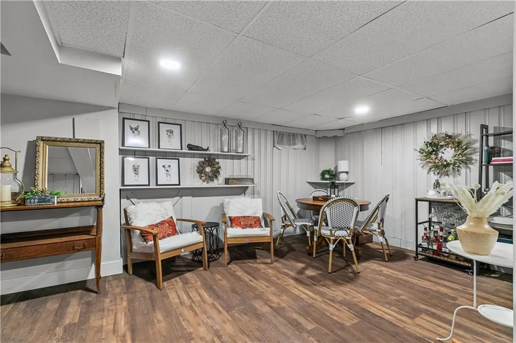 43 Greylock Road Bristol RI 02809