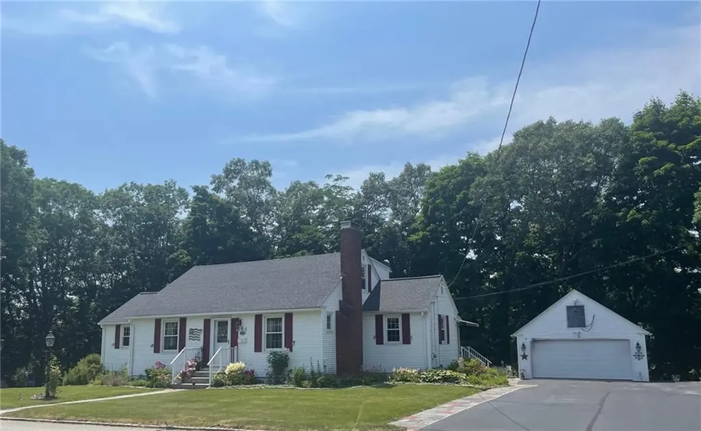 21 Tilton Street West Warwick RI 02893