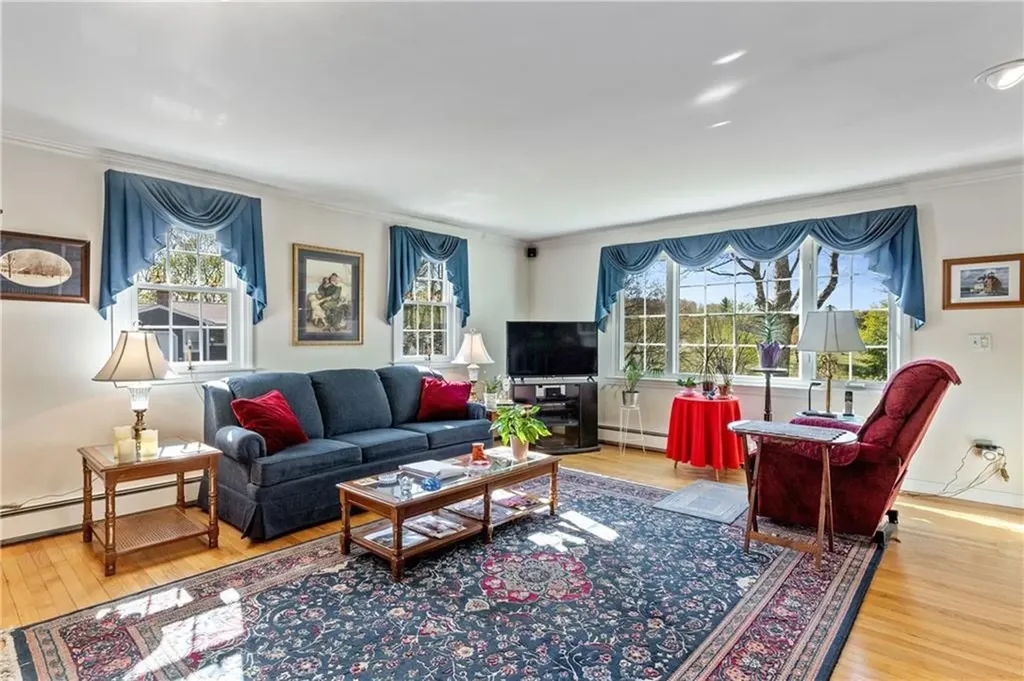 21 Tilton Street West Warwick RI 02893