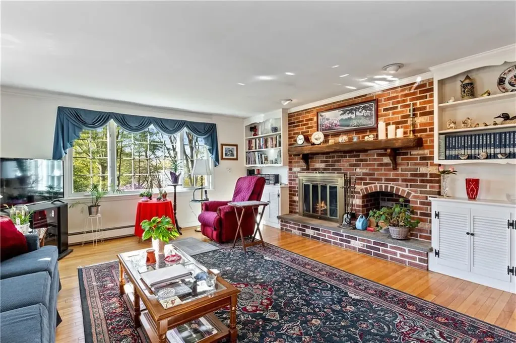 21 Tilton Street West Warwick RI 02893