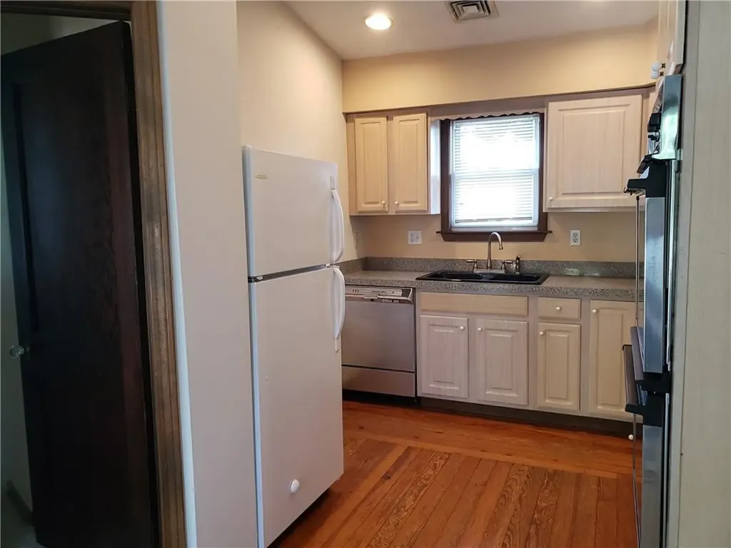 19 Potter Street Cranston RI 02910
