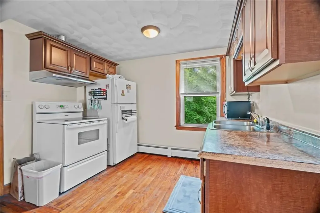 50 52 Pleasant Street West Warwick RI 02893