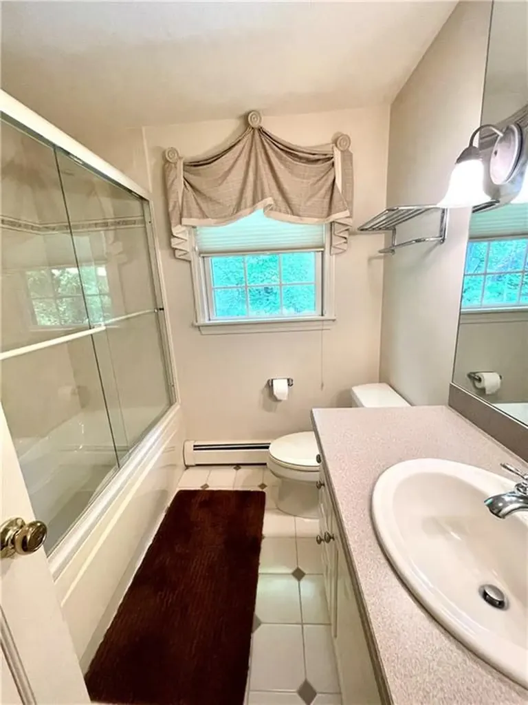 973 North Main Road Jamestown RI 02835