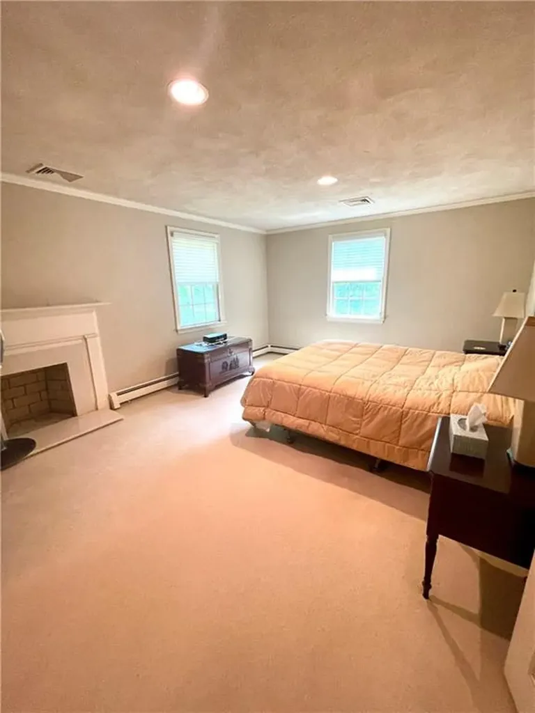 973 North Main Road Jamestown RI 02835