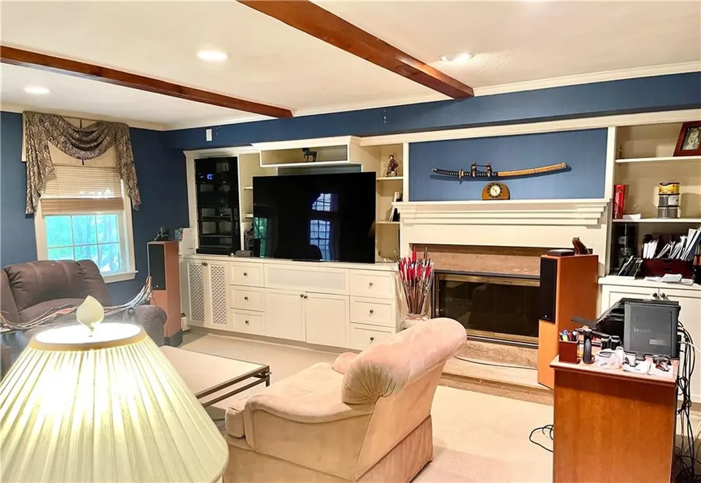 973 North Main Road Jamestown RI 02835