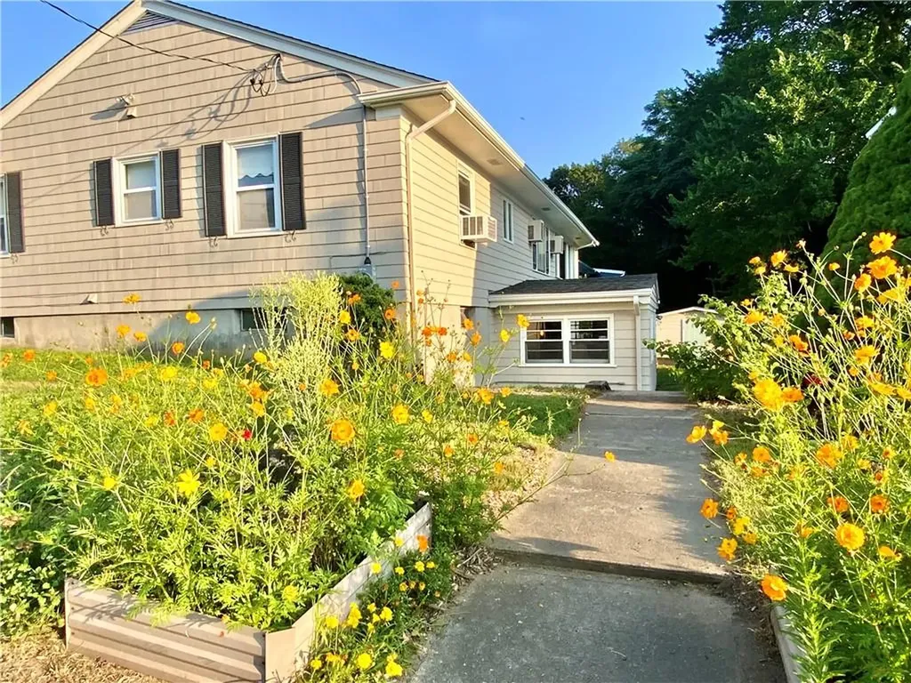 54 Oakwood Avenue Providence RI 02909