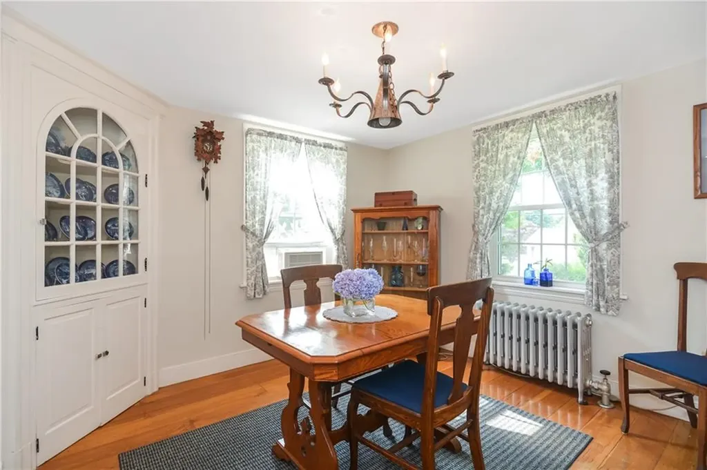 443 Victory Highway North Smithfield RI 02896