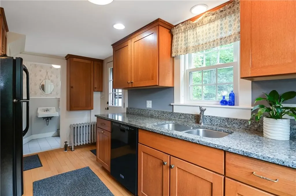 443 Victory Highway North Smithfield RI 02896
