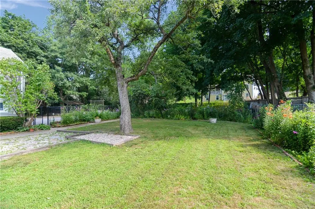 443 Victory Highway North Smithfield RI 02896