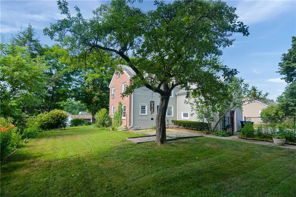 443 Victory Highway North Smithfield RI 02896