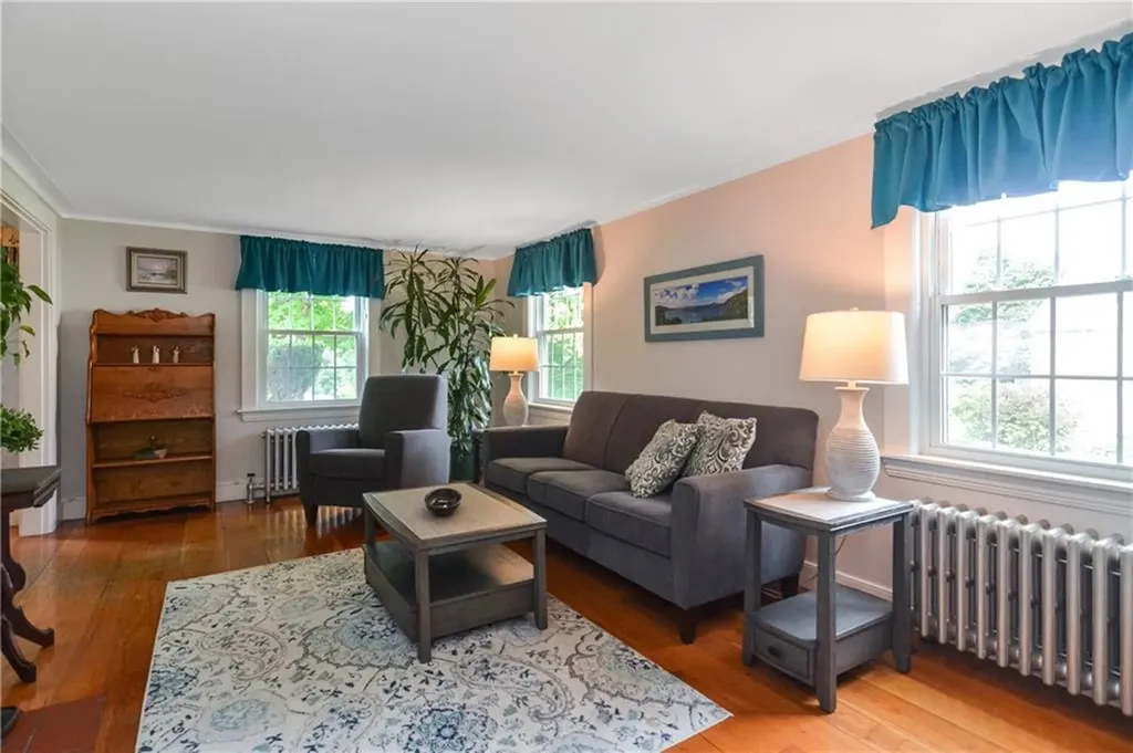 443 Victory Highway North Smithfield RI 02896
