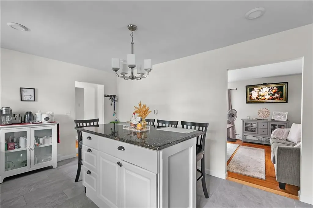 15 Balsam Avenue Middletown RI 02842