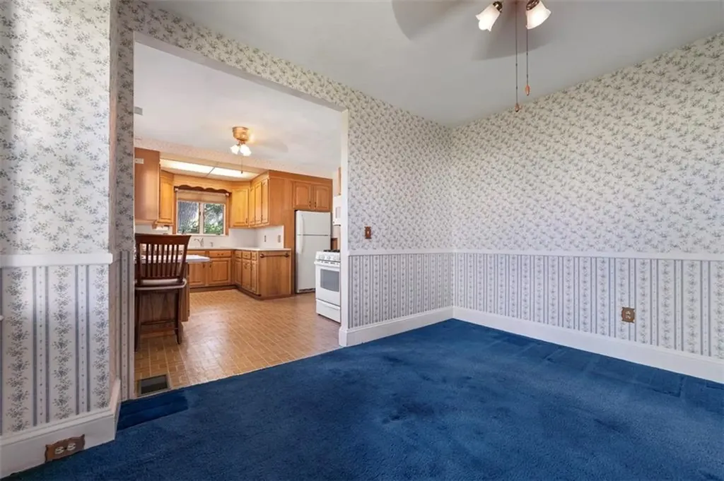 10 Waterman Avenue Cranston RI 02910
