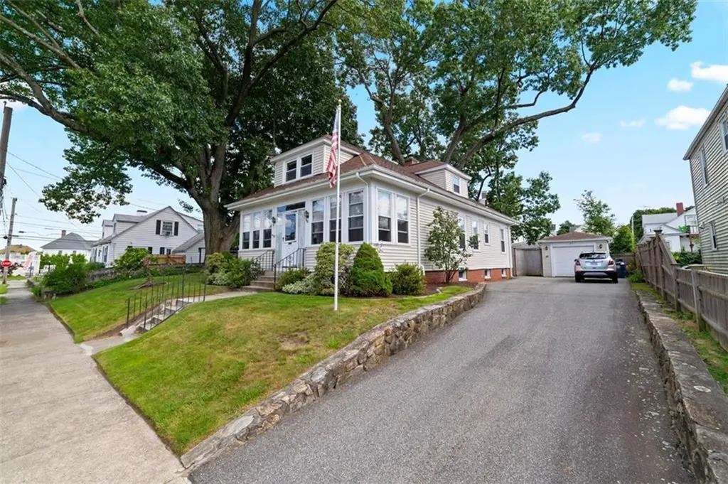 10 Waterman Avenue Cranston RI 02910