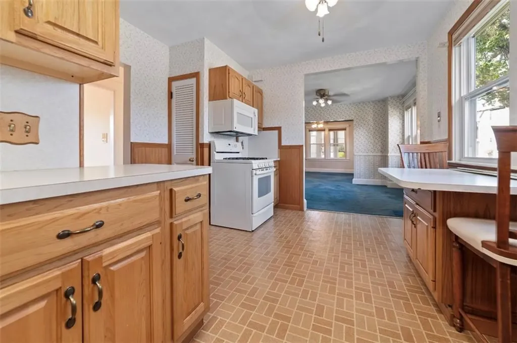 10 Waterman Avenue Cranston RI 02910