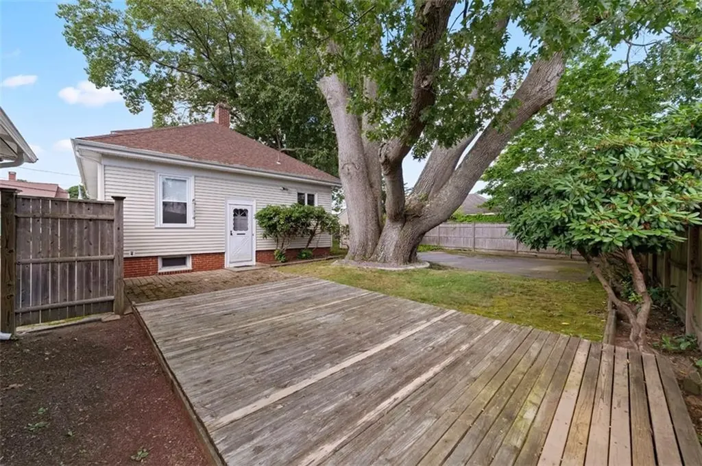 10 Waterman Avenue Cranston RI 02910