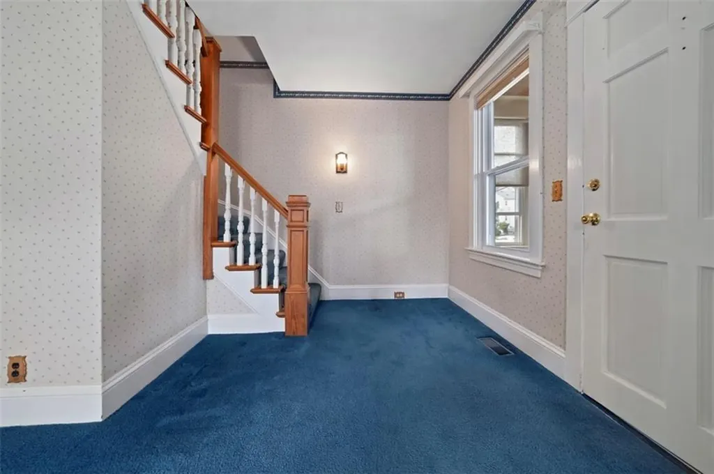 10 Waterman Avenue Cranston RI 02910