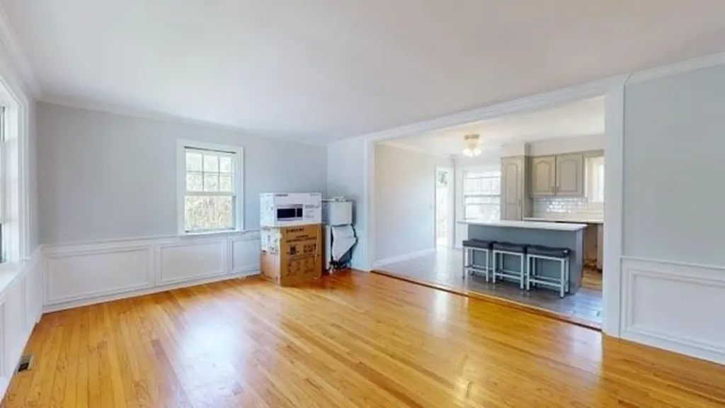 27 San Juan Drive Bristol RI 02809