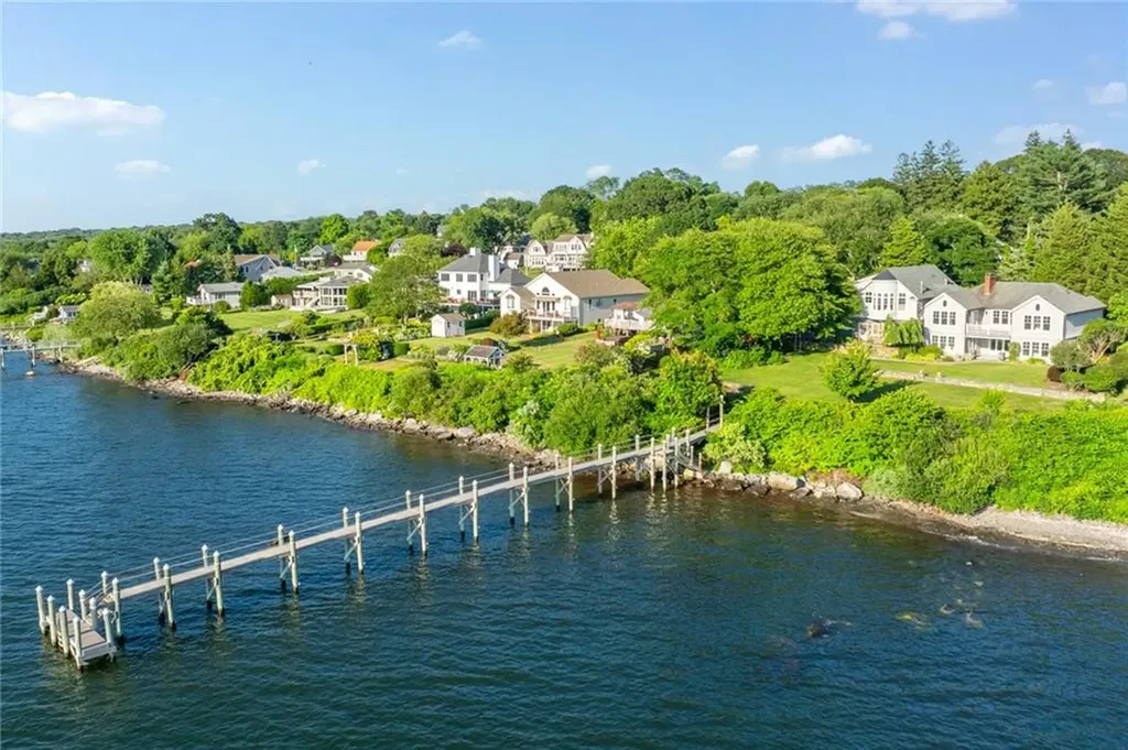 205 Seaside Drive Jamestown RI 02835