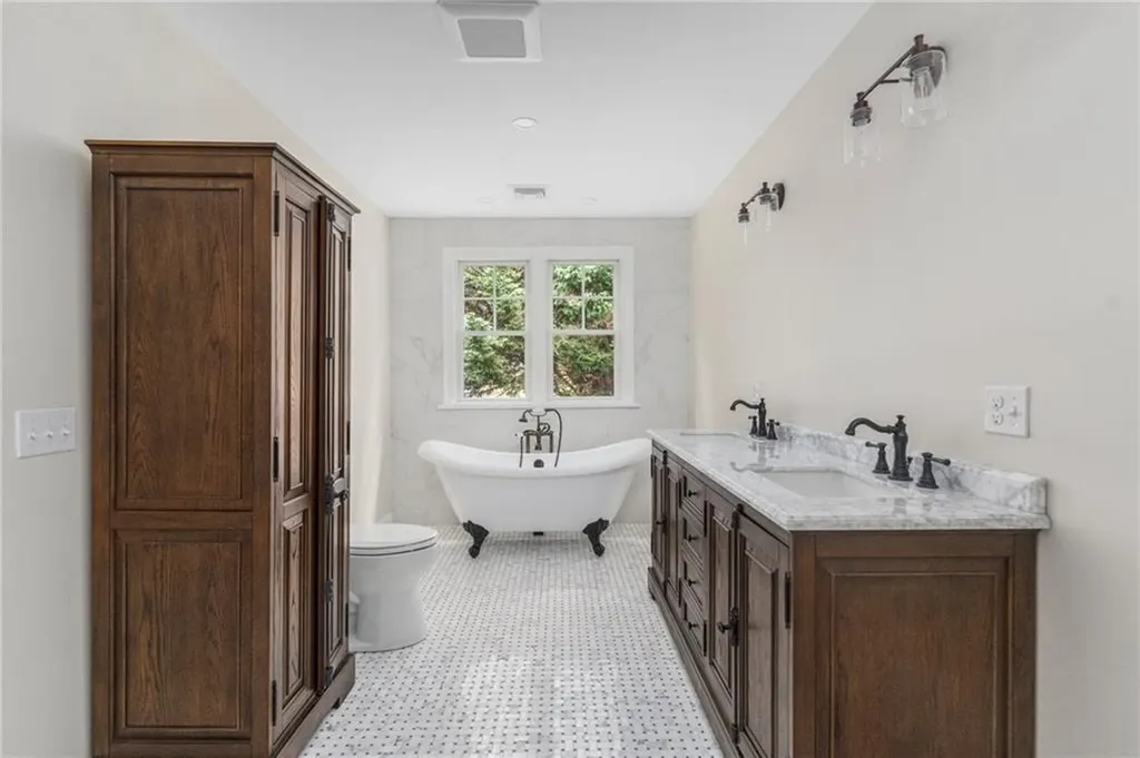 205 Seaside Drive Jamestown RI 02835