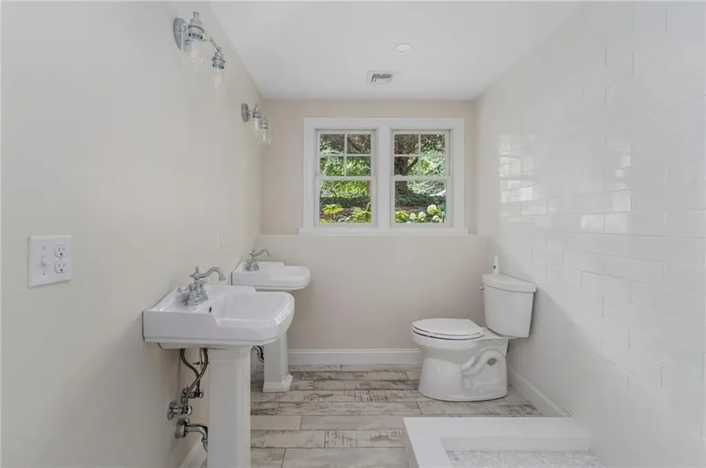 205 Seaside Drive Jamestown RI 02835