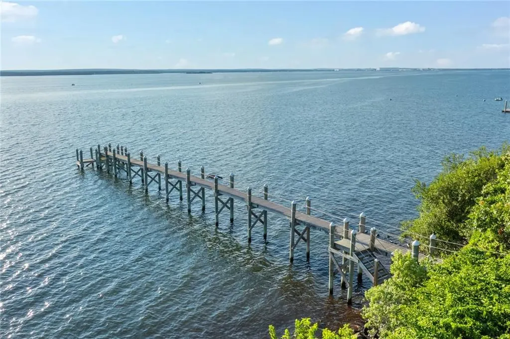 205 Seaside Drive Jamestown RI 02835