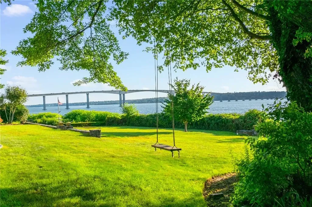 205 Seaside Drive Jamestown RI 02835
