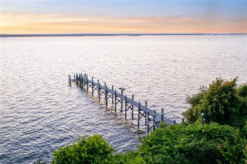 205 Seaside Drive Jamestown RI 02835