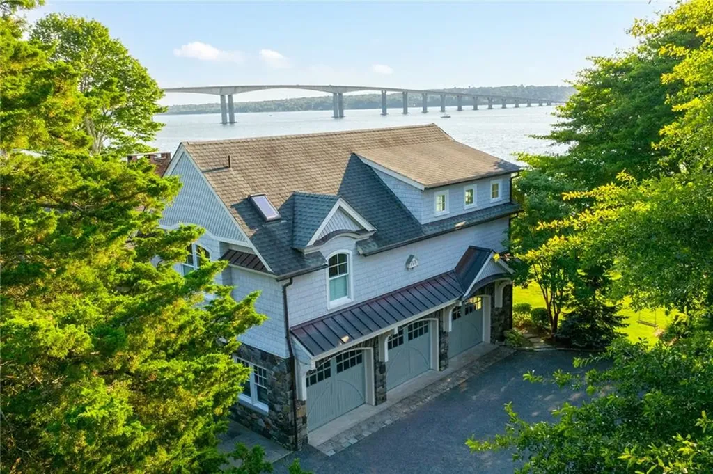205 Seaside Drive Jamestown RI 02835