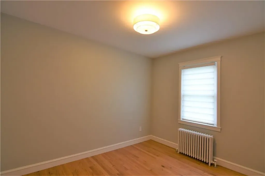 5 Holten Avenue Newport RI 02840