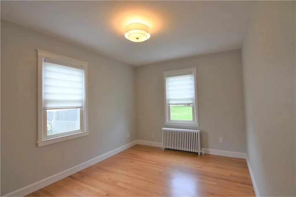 5 Holten Avenue Newport RI 02840