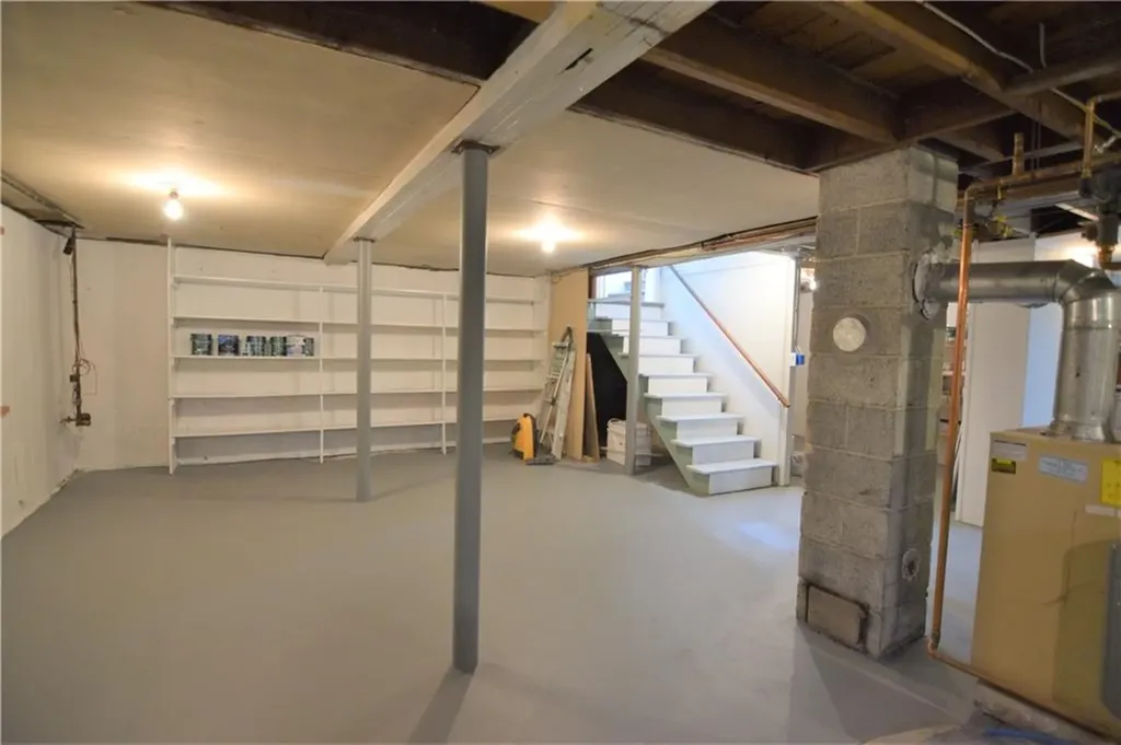 5 Holten Avenue Newport RI 02840