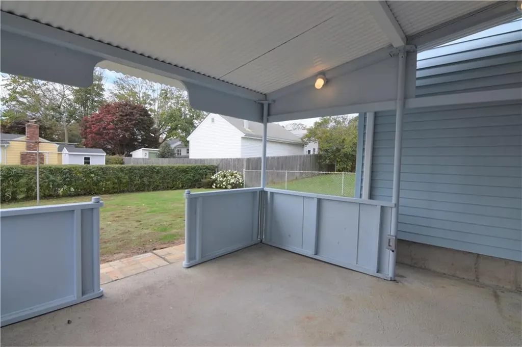 5 Holten Avenue Newport RI 02840