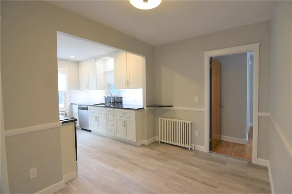 5 Holten Avenue Newport RI 02840